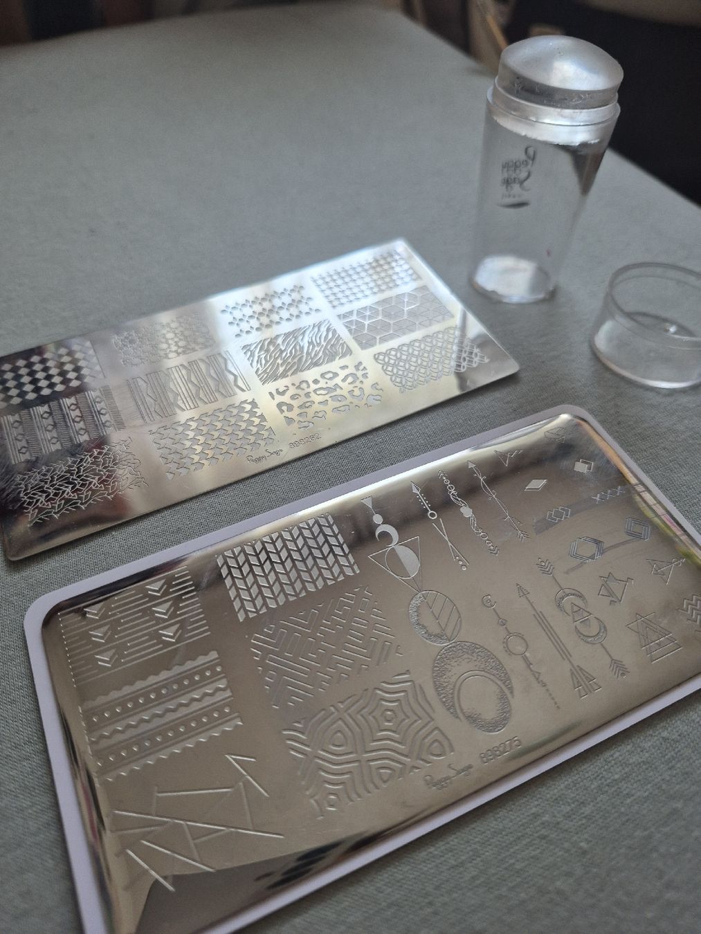 Künstliche Fingernägel: accessoires stamping pour nail art – Gebraucht aus Villars-sur-Glâne von dia_2q2l