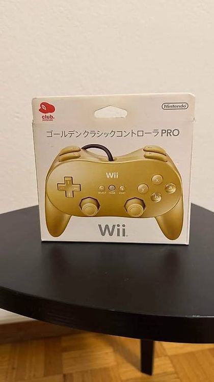 Nintendo Official Gold Classic Pro Controller Wii (Gebraucht) in Mont ...