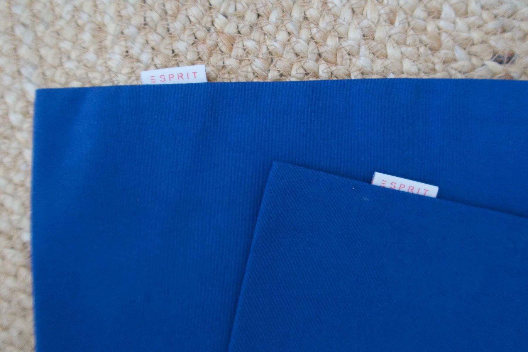 Cuscini: ESPRIT - 2 housses de coussin - NEW – Nuovo (secondo la descrizione) da Lausanne venduto da Etoile96 1