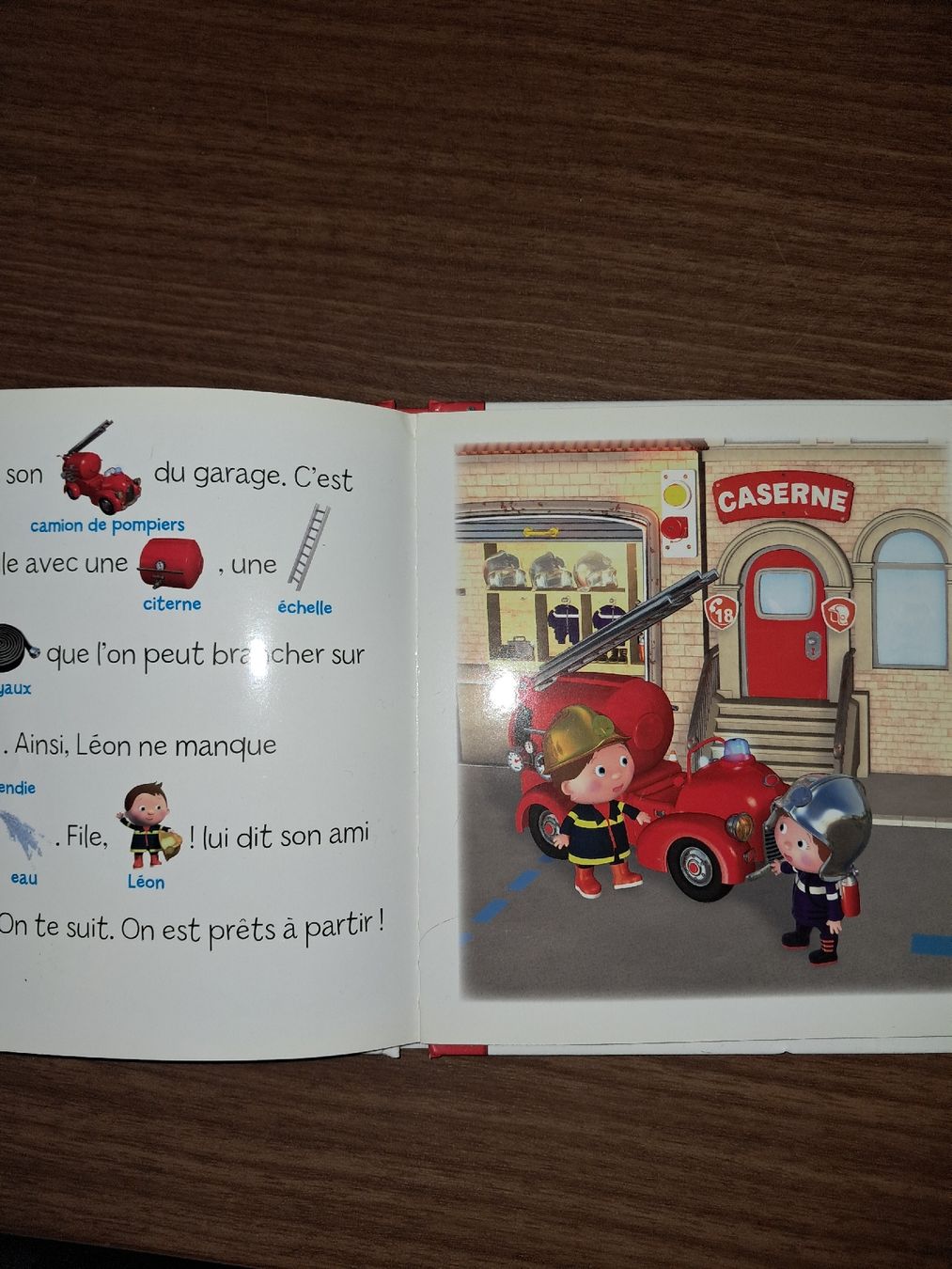 Libri: P'tit Garçon - : Au feu avec Léon le pompier – Usato da Le locle venduto da juliensaran 1