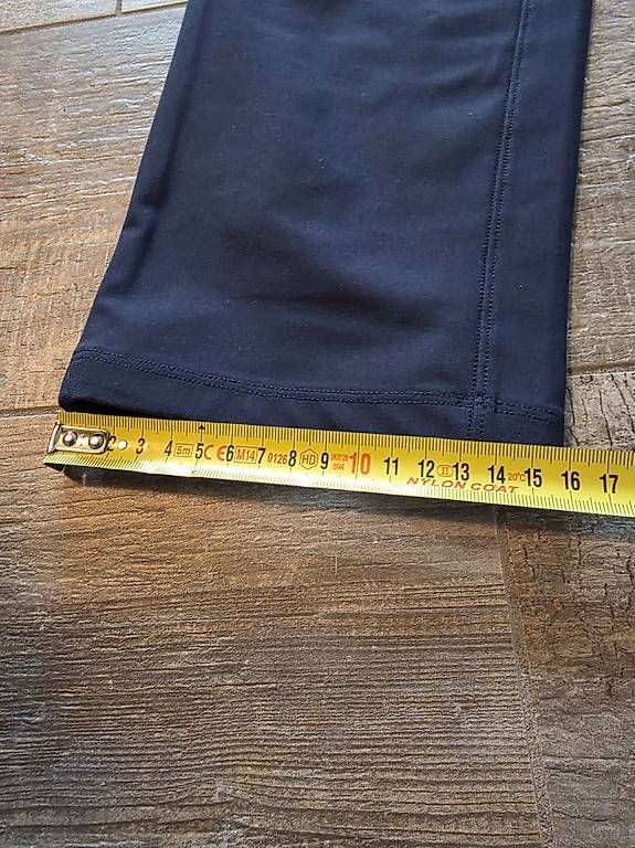 Pantaloni: Lululemon ABC Warpstreme Hose Gr. 33 Navy – Usato da Dietlikon venduto da Bonamesa 4