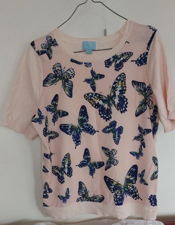 Pink Butterfly Shirt, Size M 🦋