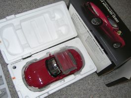 BMW Z4 (E89) rot 1:18 Kyosho K08771MR