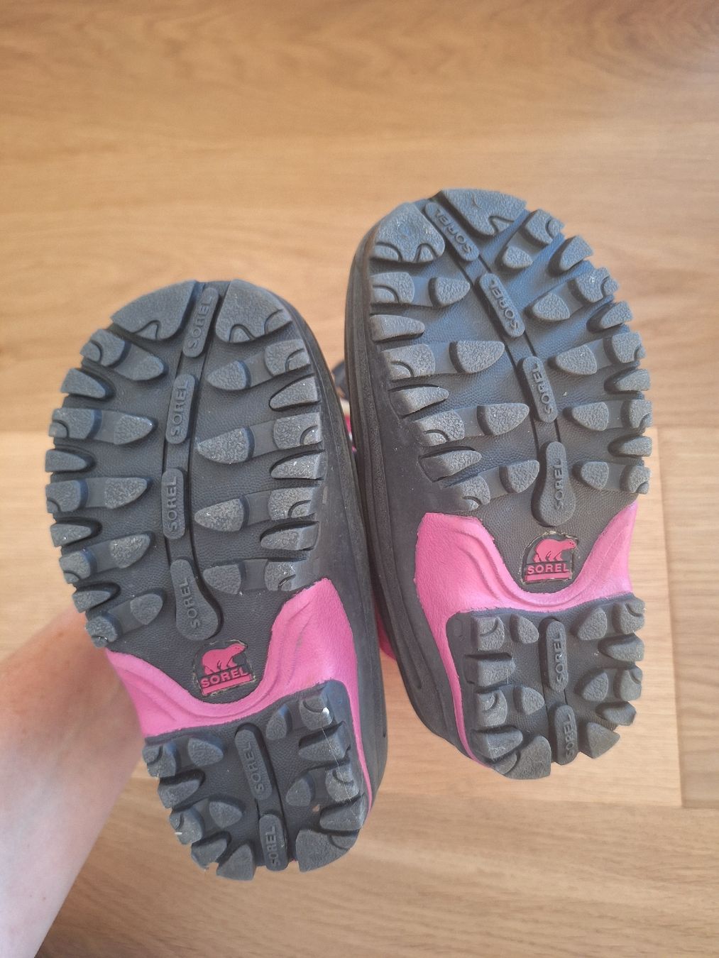Sorel Scarpe per ragazze: Winterstiefel Sorel rosa schwarz – Usato da Wangen an der Aare venduto da jan_2zxv 1