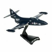 Flugzeug F9F Panther 1:100 Kampfflugzeug 141 + 152