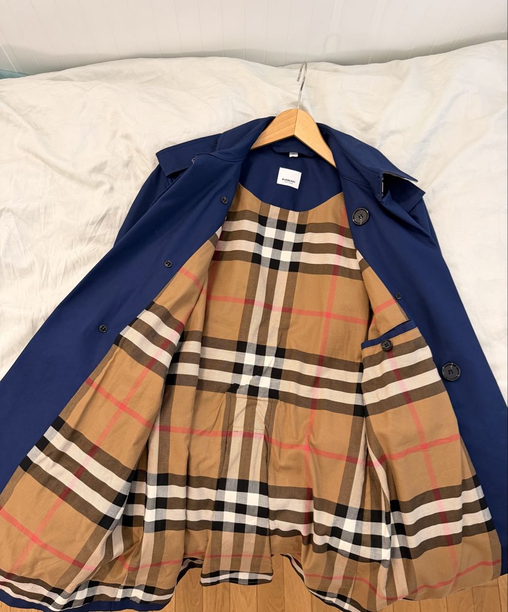 Burberry Giacche: Burberry Trenchcoat  IT 48 – Usato da Ruvigliana venduto da tbuchi 1
