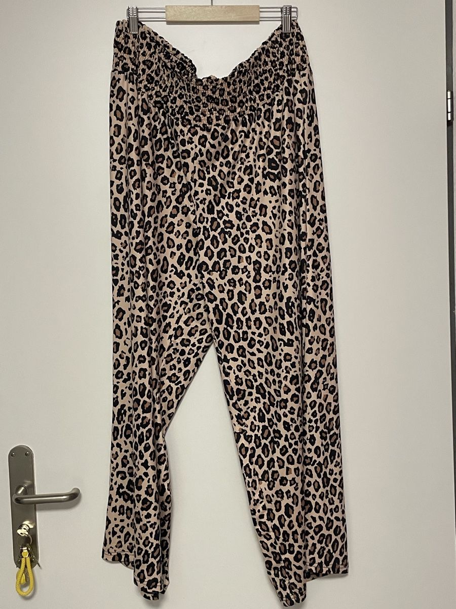 Pantaloni: Hose – Nuovo (secondo la descrizione) da Gossau ZH venduto da Lavinia07