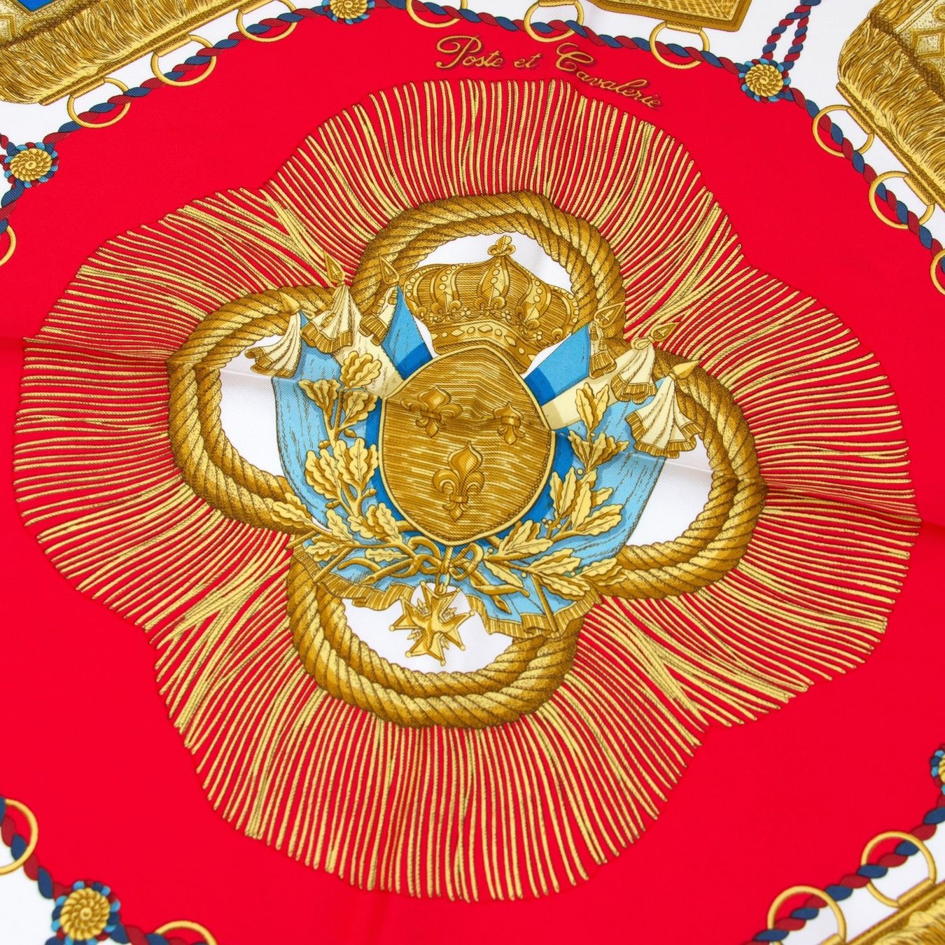 Hermès Foulard & Sciarpe: Hermès Carré "Poste et Cavalerie" rot – Usato da Binningen venduto da Designerlabels 7
