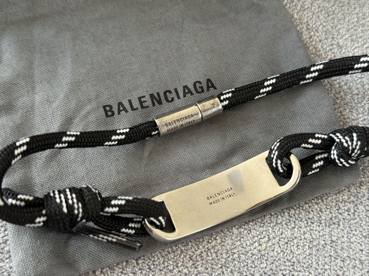 Balenciaga Catenine: Choker-Brand new – Nuovo (secondo la descrizione) da Zürich venduto da Brittney 1