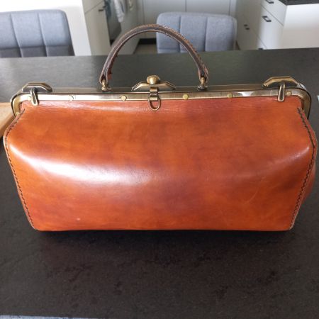 Sac de voyage vintage en cuir artisanal