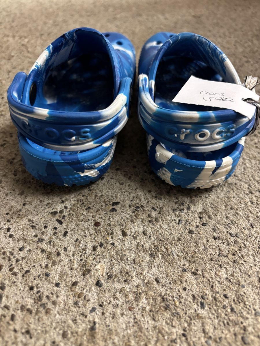 Crocs Scarpe per ragazzi: Crocs, Grösse 21/22 – Usato da Büren an der Aare venduto da Nikito2001 1