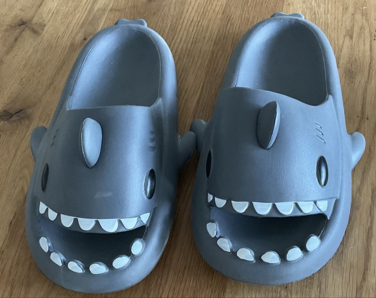 Chaussures hommes: Badeschuhe Grösse 40-41 – D'occasion à Zürich par Pagalo