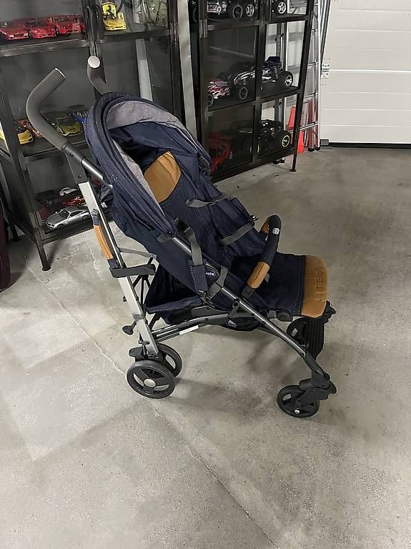 Kinderwagen: Chiccho Buggy "Denim" mit Lederapplikationen  – Neu und originalverpackt aus Kefikon ZH von 75T 2