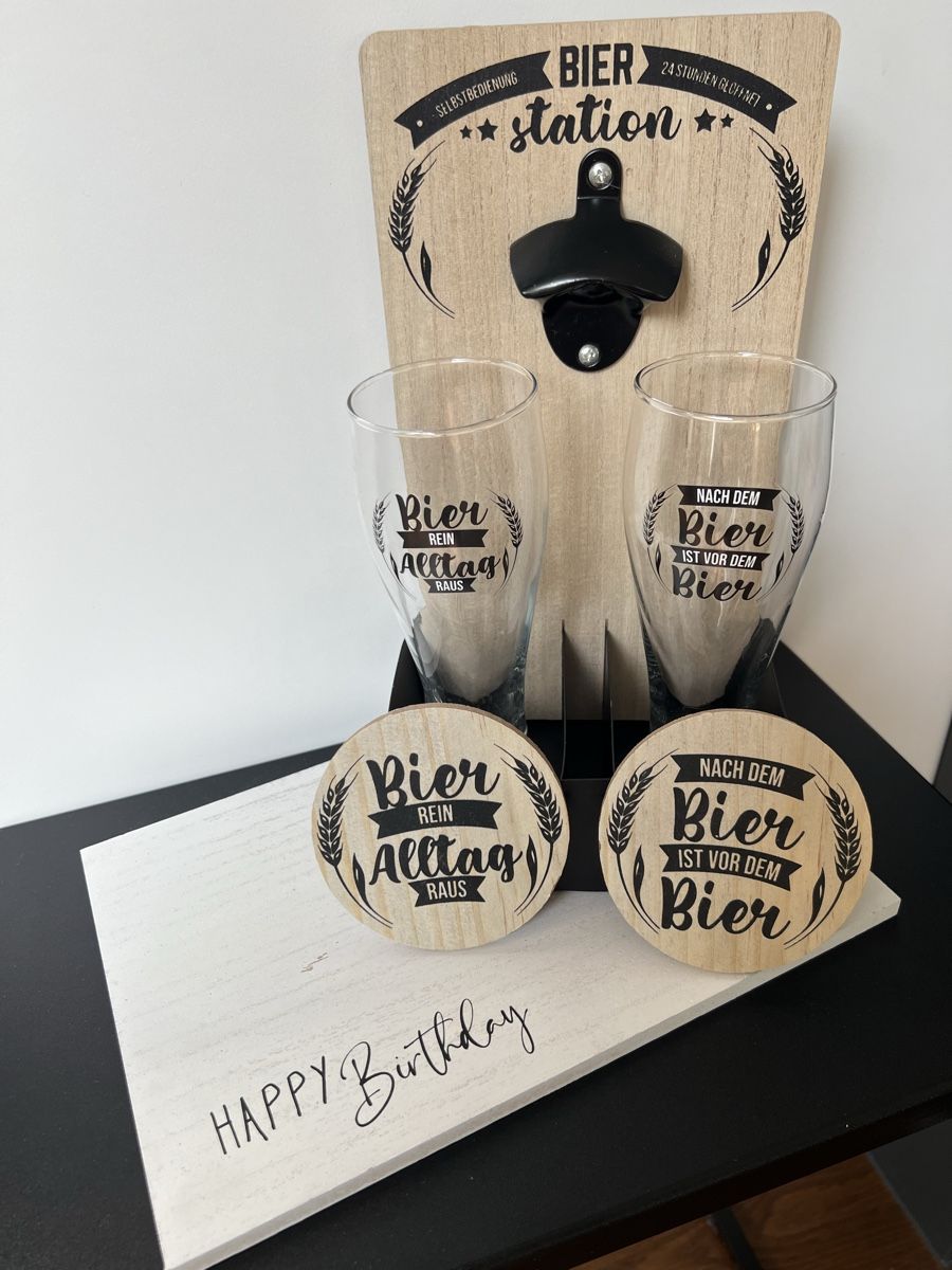 Tutte le decorazioni: Bier-Station mit Gläser und Bierdeckel, Geschenkidee! – Usato da Widnau venduto da mir_785n