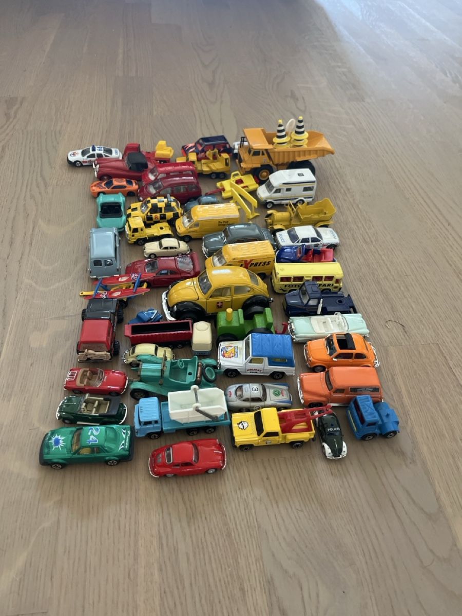 Spielzeuge: Spielzeugautos Lot – Gebraucht aus Basel von Regenschein 5
