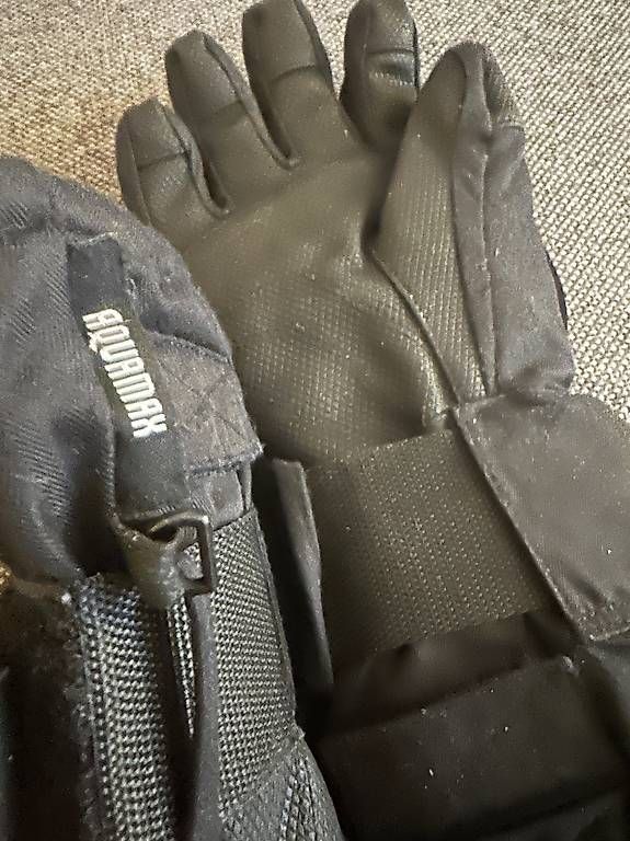 Guanti & manicotti: Ski Handschuhe schwarz Grösse 4 – Usato da Zürich venduto da ivanazh 2