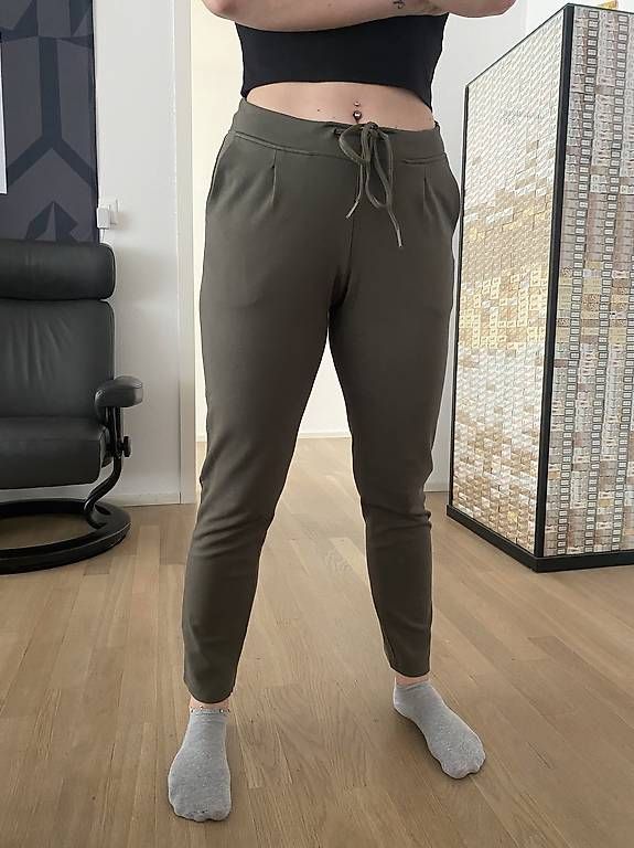Pantaloni: 9TH AVENUE HOSE GR. M – Usato da Aadorf venduto da cel_z695