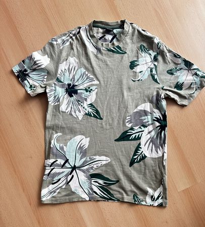 Herren T-Shirt von Only&Sons mit Blumenmuster, Grösse S