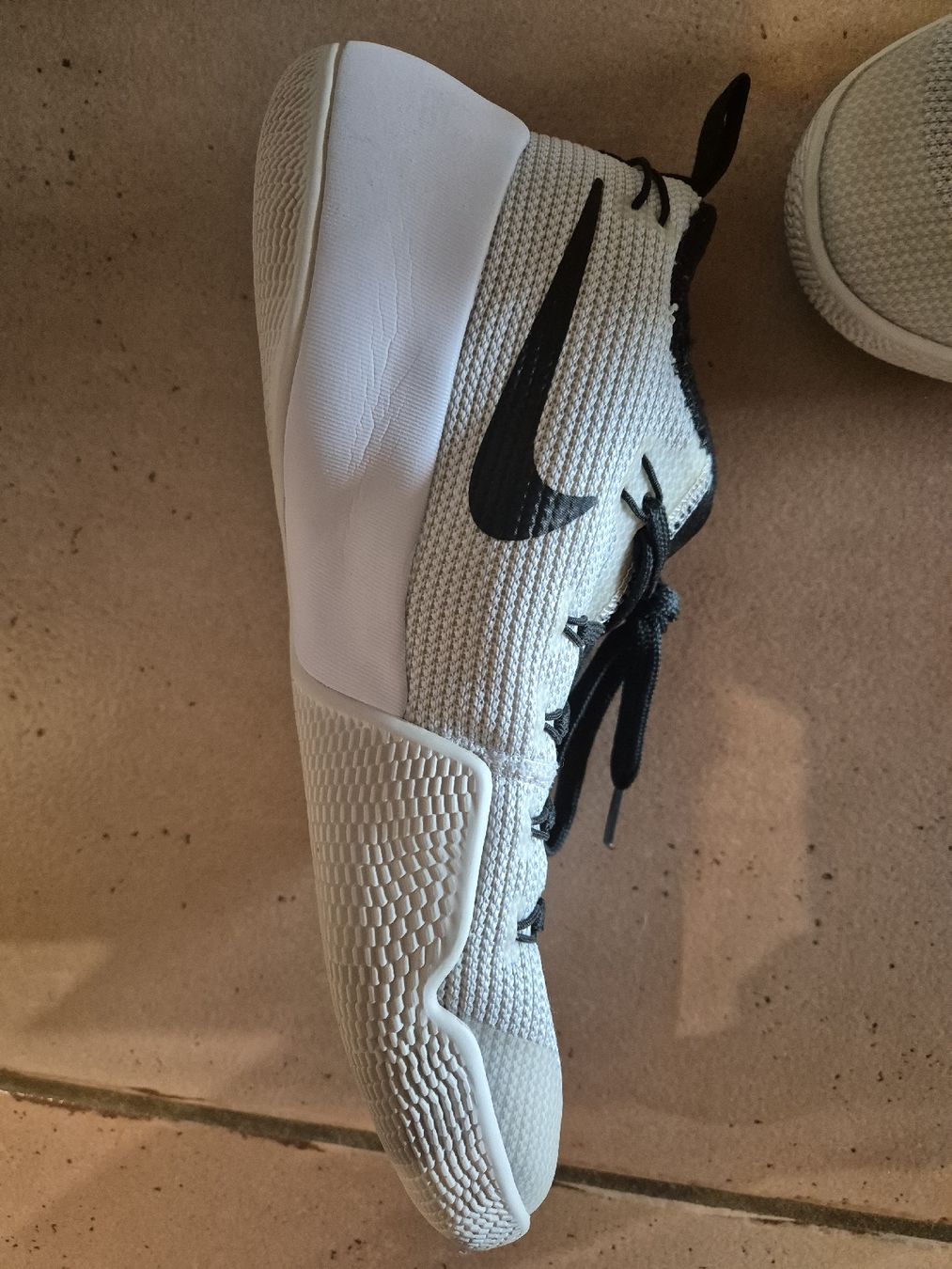 Nike Herrenschuhe: Turnschuh – Neu (gemäss Beschreibung) aus Aesch BL von Jane21 1