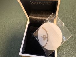 Heroyne - Single eternity Earring - 46 white Topaz stones