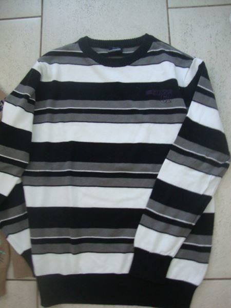 Maglioni & Felpe: CARDIGAN UND PULLOVER GR.146-152 – Usato da Rotkreuz venduto da Samballi 2