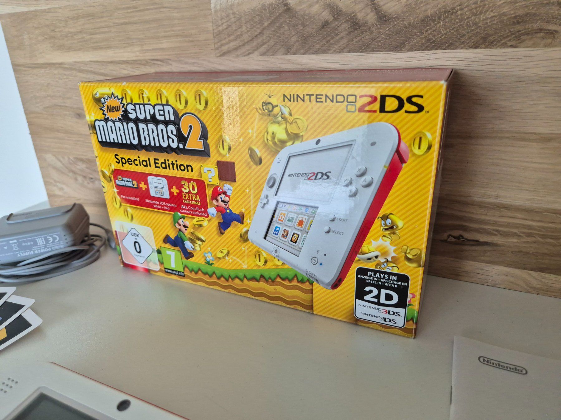 Nintendo Console: Nintendo 2DS Special Edition - Super Mario Bros. 2 Konsole – Nuovo (secondo la descrizione) da Bassersdorf venduto da retrolab 6