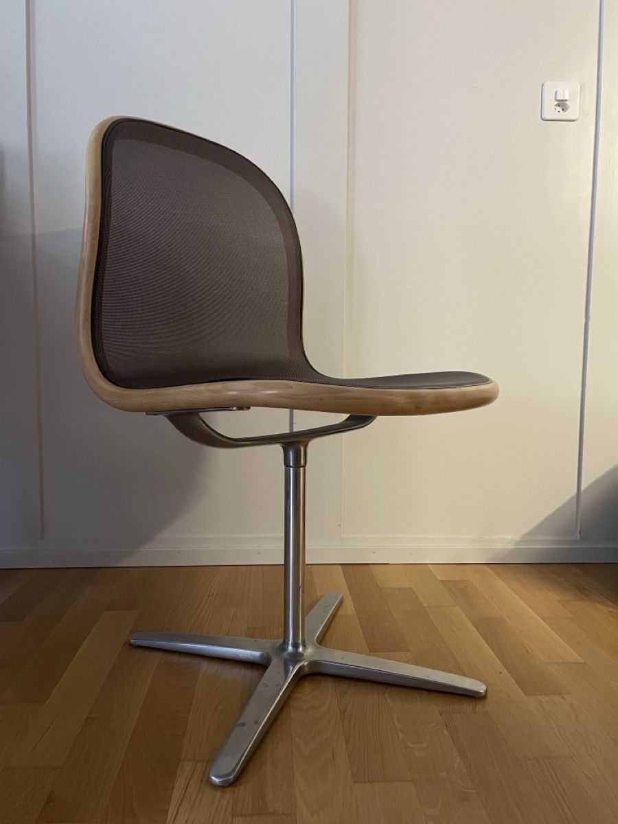 Thonet Stühle: Thonet A660 "Loop" Stuhl – Gebraucht aus Schaffhausen von Benes_brocki