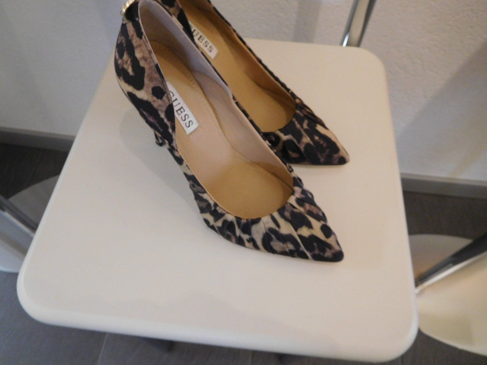 Guess Damenschuhe: GUESS Wunderschöne High Heels Pumps Gr. 35 NEU – Neu (gemäss Beschreibung) aus Holziken von Rupe 3