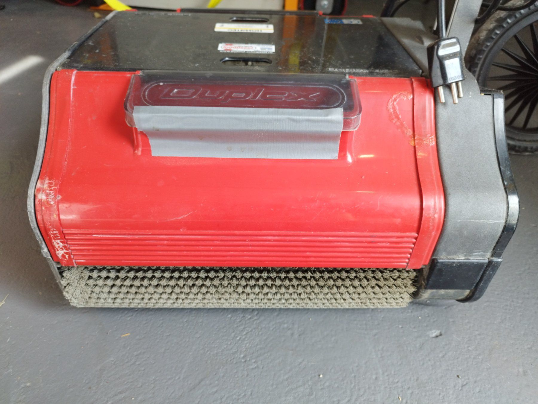 Tutte le macchine: Duplex Bodenreinigungsmaschine gebraucht – Usato da Oerlingen venduto da Grutz 2