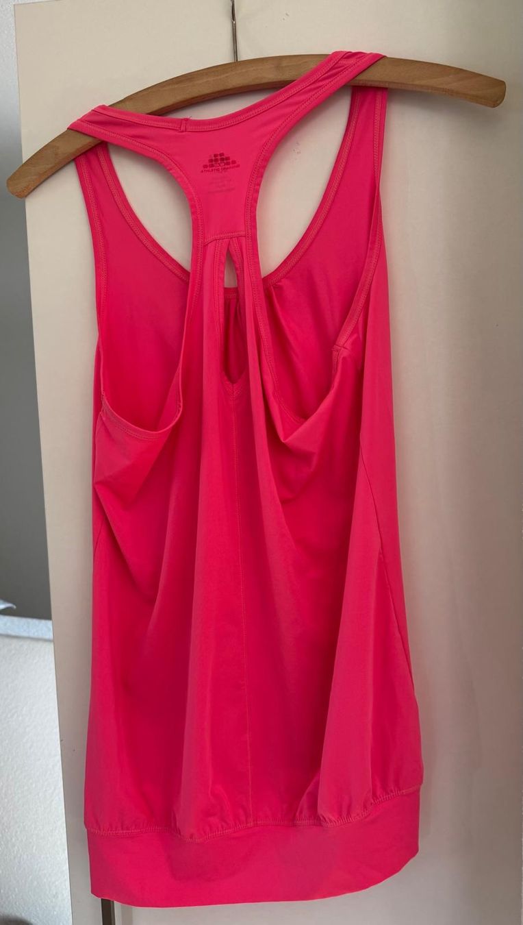 Top: Sport Top. Pink. Gr. S. – Usato da Zürich venduto da Sunnyflower97 3