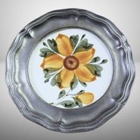 🌼Schicker Zinn-Porzellan Wandteller mit blühender Eleganz🌼