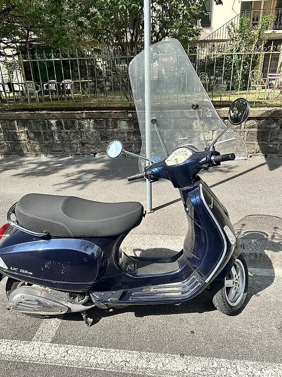 Vespa Scooters: Vespa 125 Bleu – D'occasion à Lausanne par gue_5fmg 2