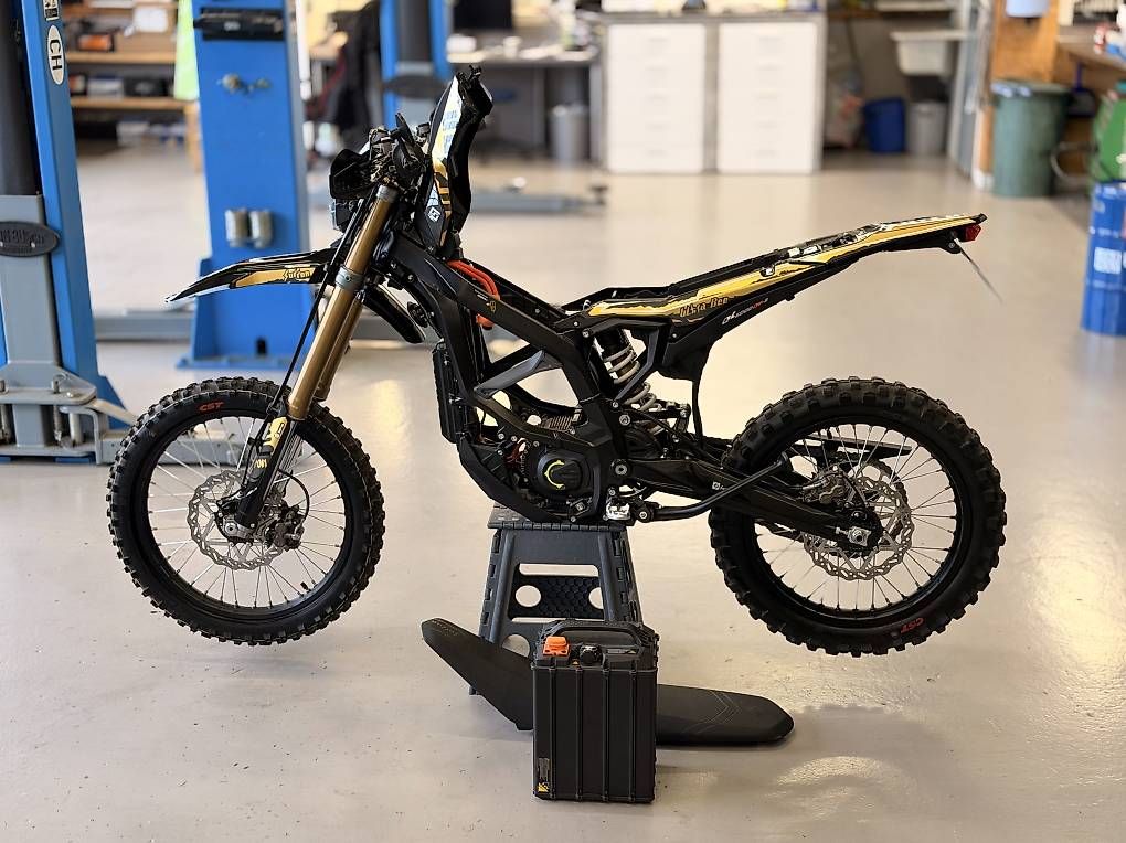 Sur-Ron Enduro: Surron Ultra Bee HP 2025 mit 29 PS ab 16 Jahren – Gebraucht aus Rohrbachgraben von erik_94 3