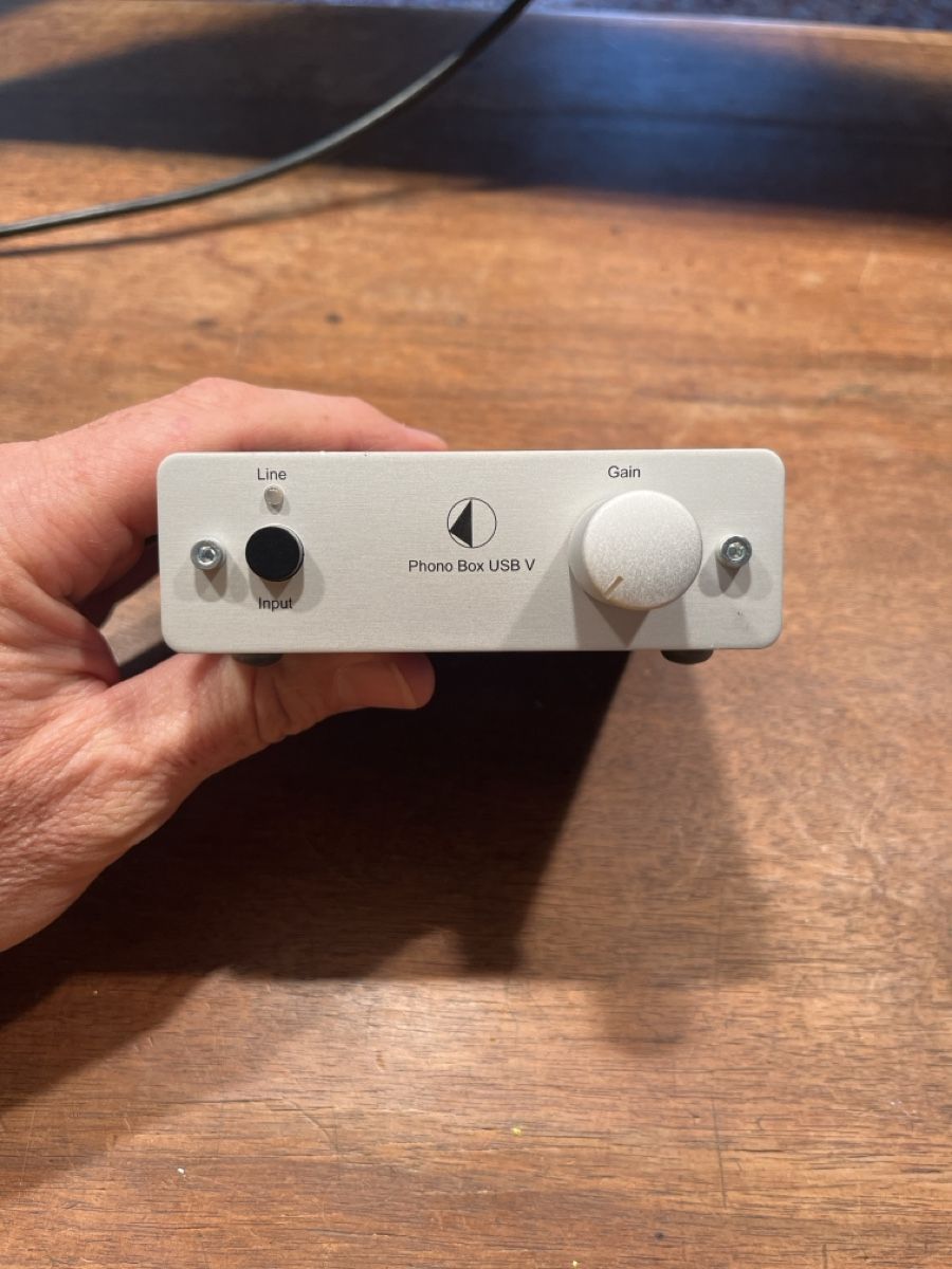 Pro-ject Amplificatori: Pro-Ject Phono Box USB V – Usato da Männedorf venduto da Crew2 1