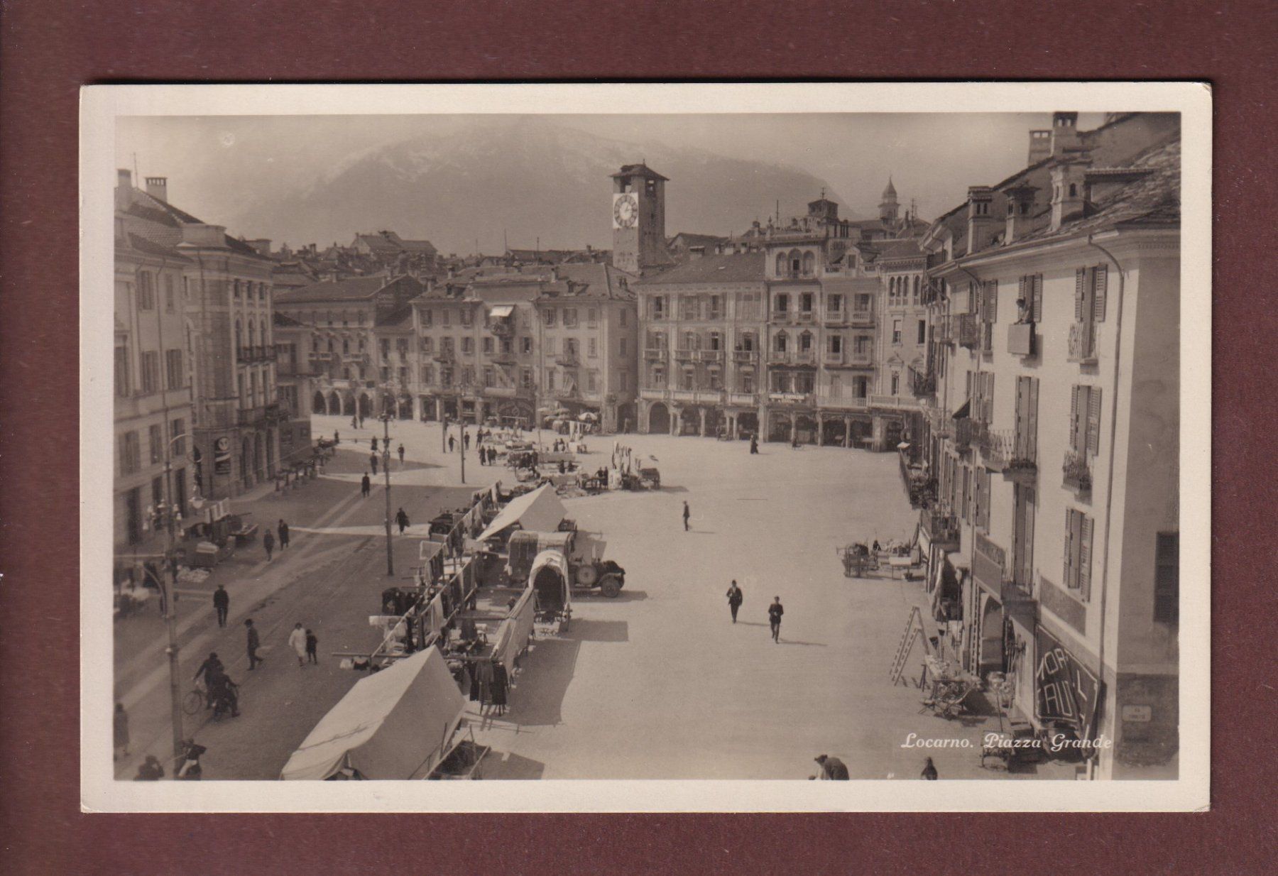 Ansichtskarten: LOCARNO - Piazza Grande – Gebraucht aus Pully von nicecards-shop