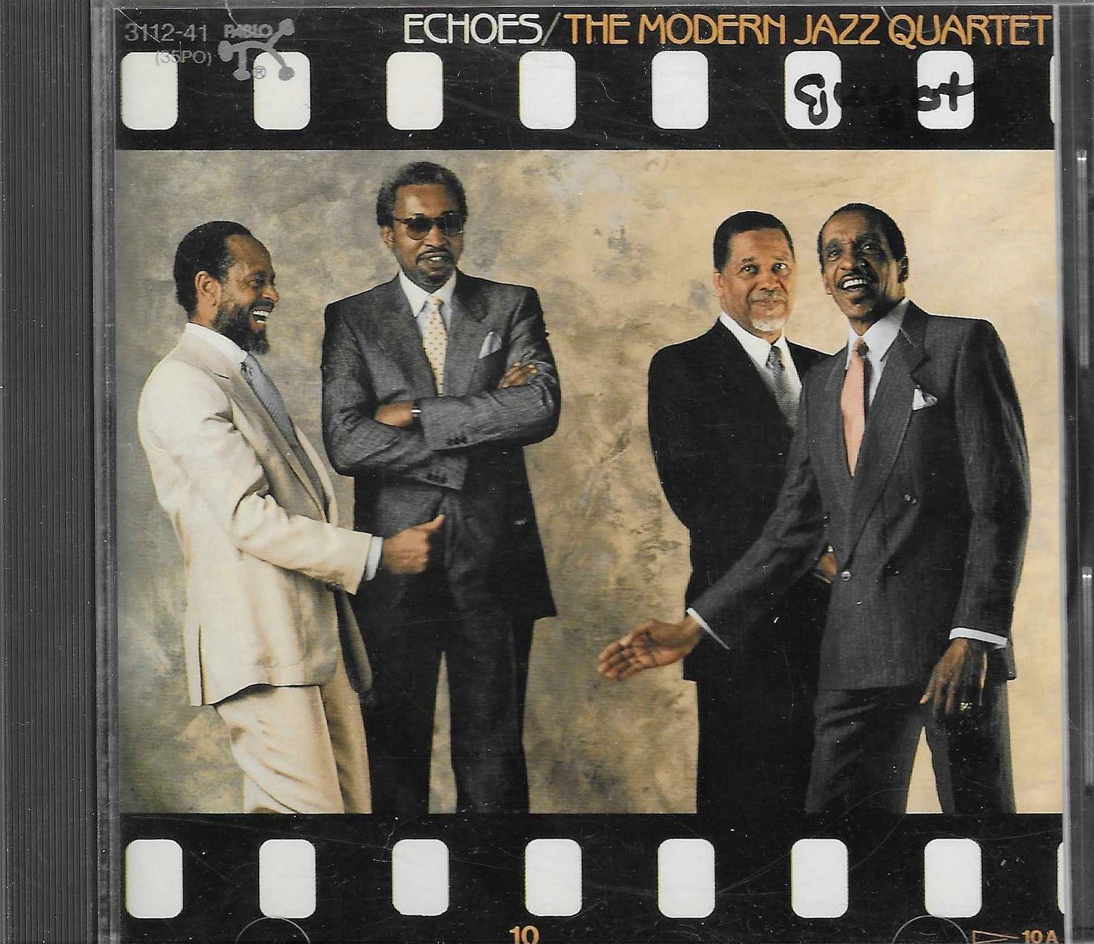CDs: The Modern Jazz Quartet - Echoes – Gebraucht aus Savagnier von Ne2065