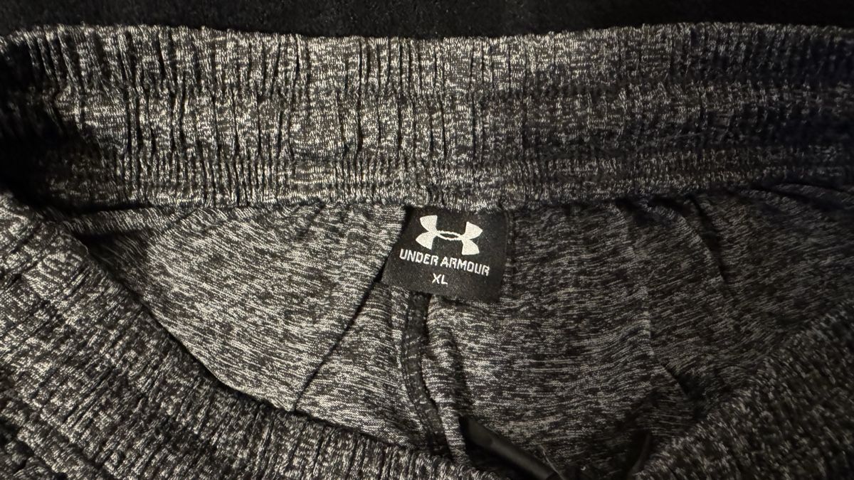 Under Armour Pantaloni: Hose Under Armour XL – Usato da Zürich venduto da kit_twr9 4