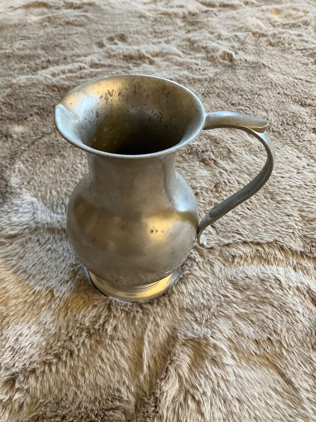 Caraffe: Carafe * En étain – Usato da St-Triphon venduto da chamaclinea