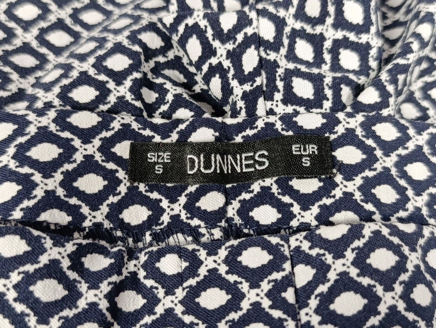 Pantalons: DUNNES Pantalon noir et blanc taille S – D'occasion à Thielle par Plusvalue_Neuchatel 2