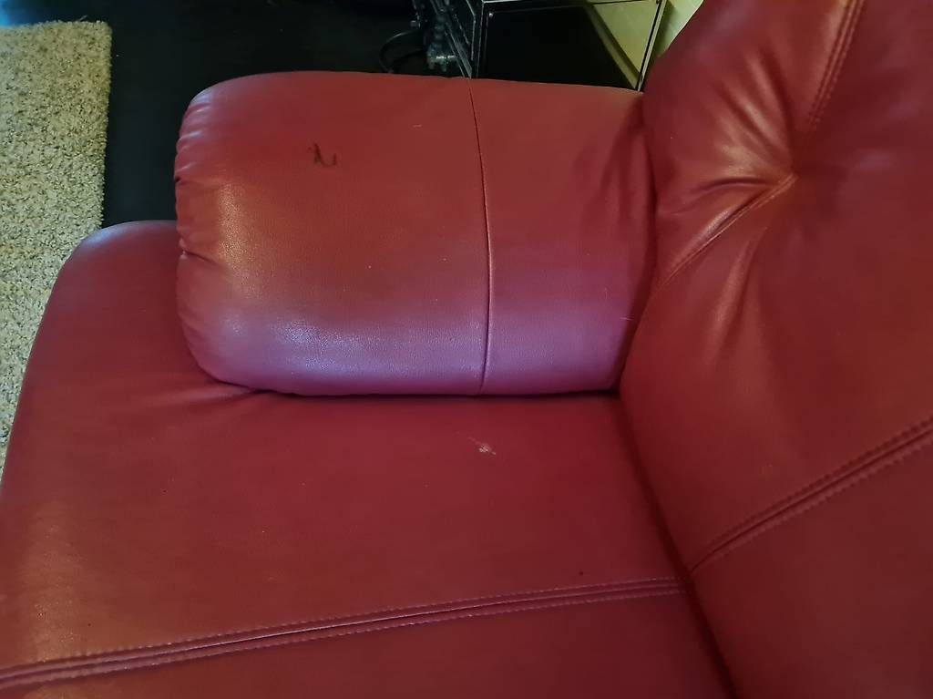 Sofas: Rotes Sofa – D'occasion à Bischofszell par saenderli 1