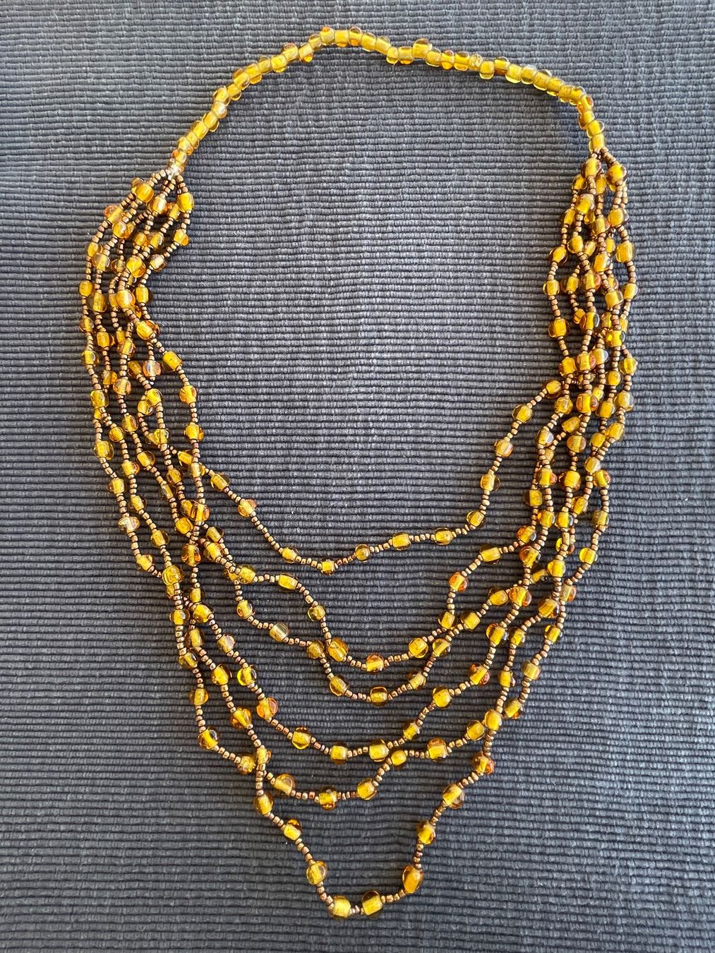 Catenine: Kette mit Glasperlen / Modeschmuck – Usato da Rümlang venduto da euqinom16