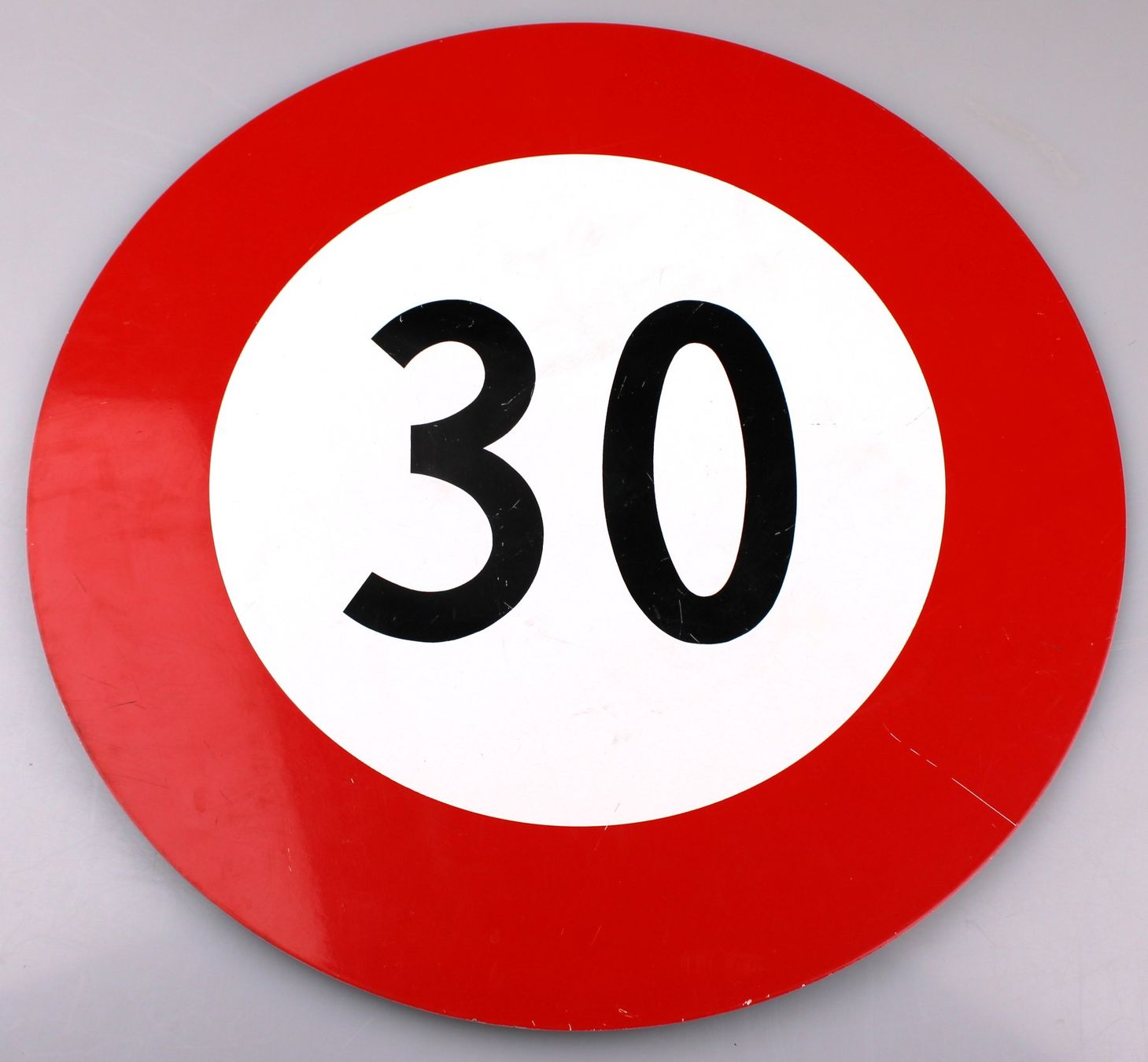 Insegne: 30 km/h Verkehrsschild – Usato da Volketswil venduto da brockipfannenstil