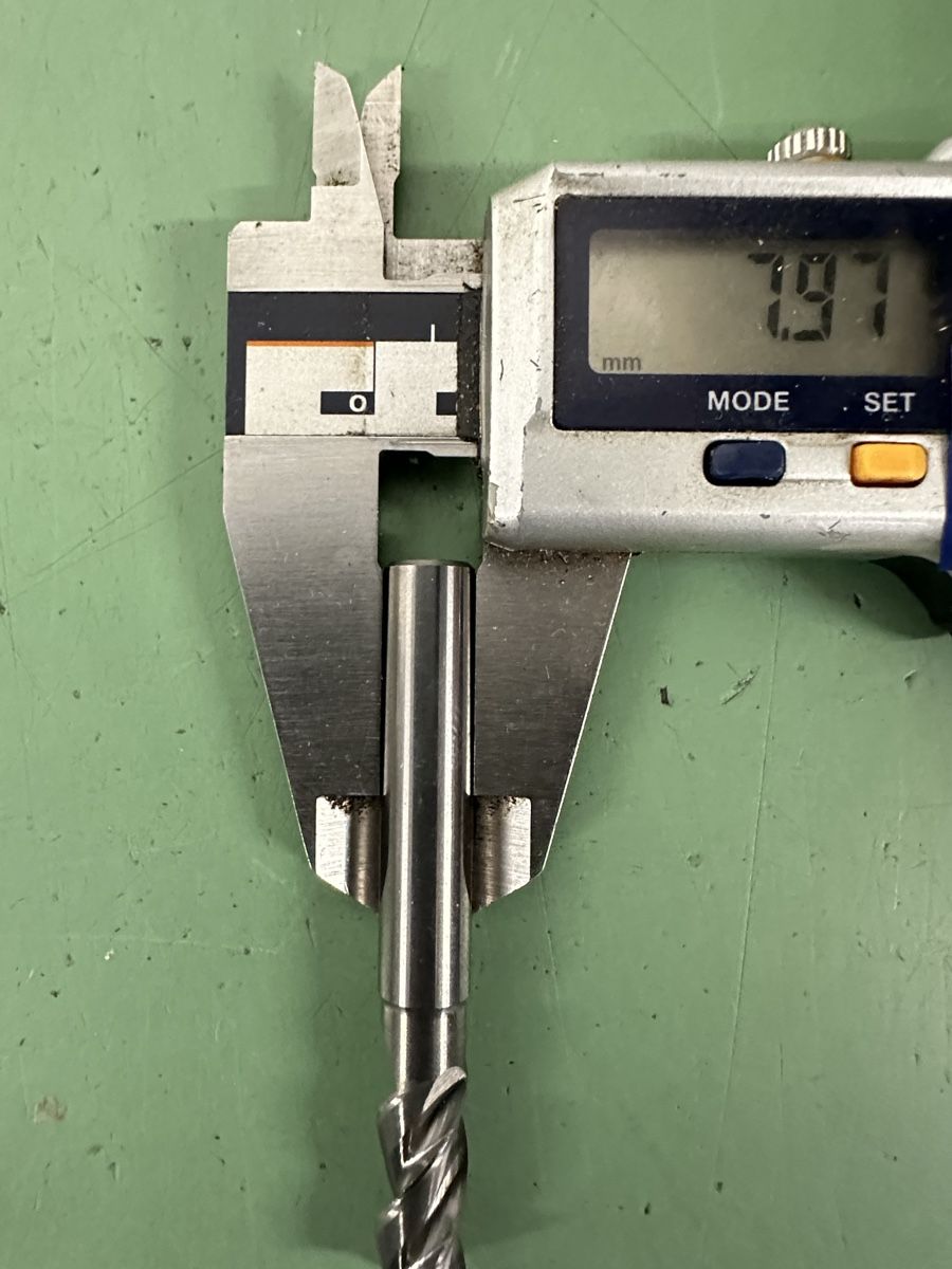 Tutti gli attrezzi: Schaftfräser, Carbide end mill, Ø 8 mm – Usato da Aarberg venduto da SNMachines 4