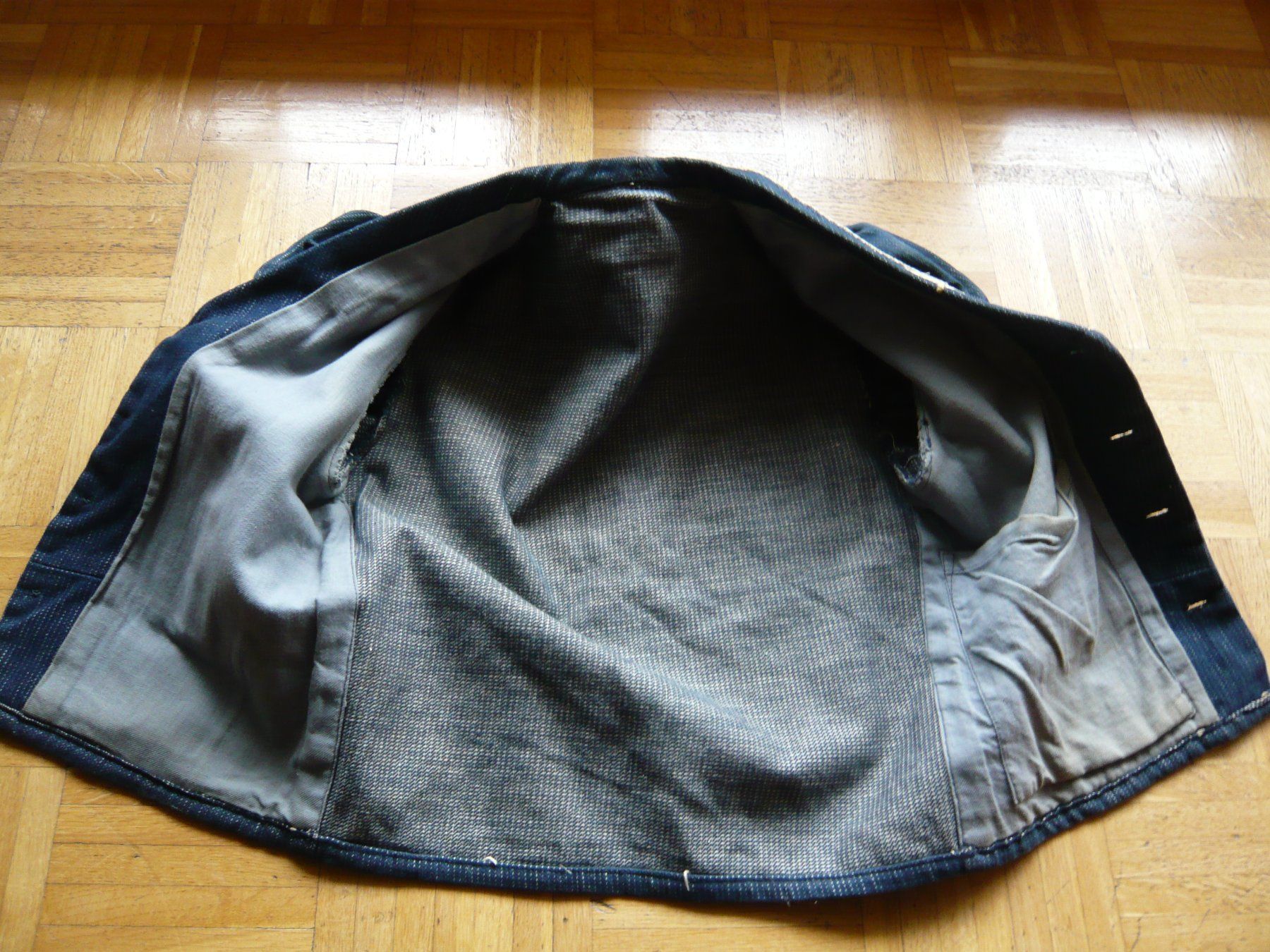 Vestes: ANCIEN BREDZON  TAILLE S – D'occasion à Echallens par  6