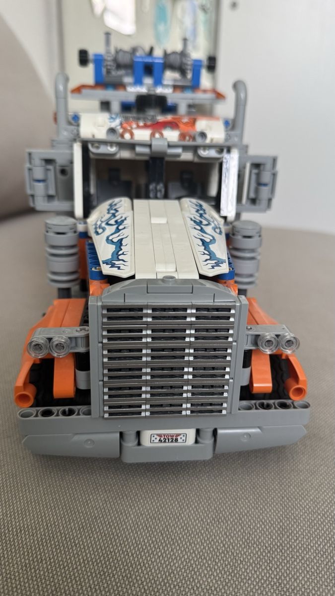 Lego Giocattoli: Lego Technics LKW  42128 – Usato da Thun venduto da Topmat 1