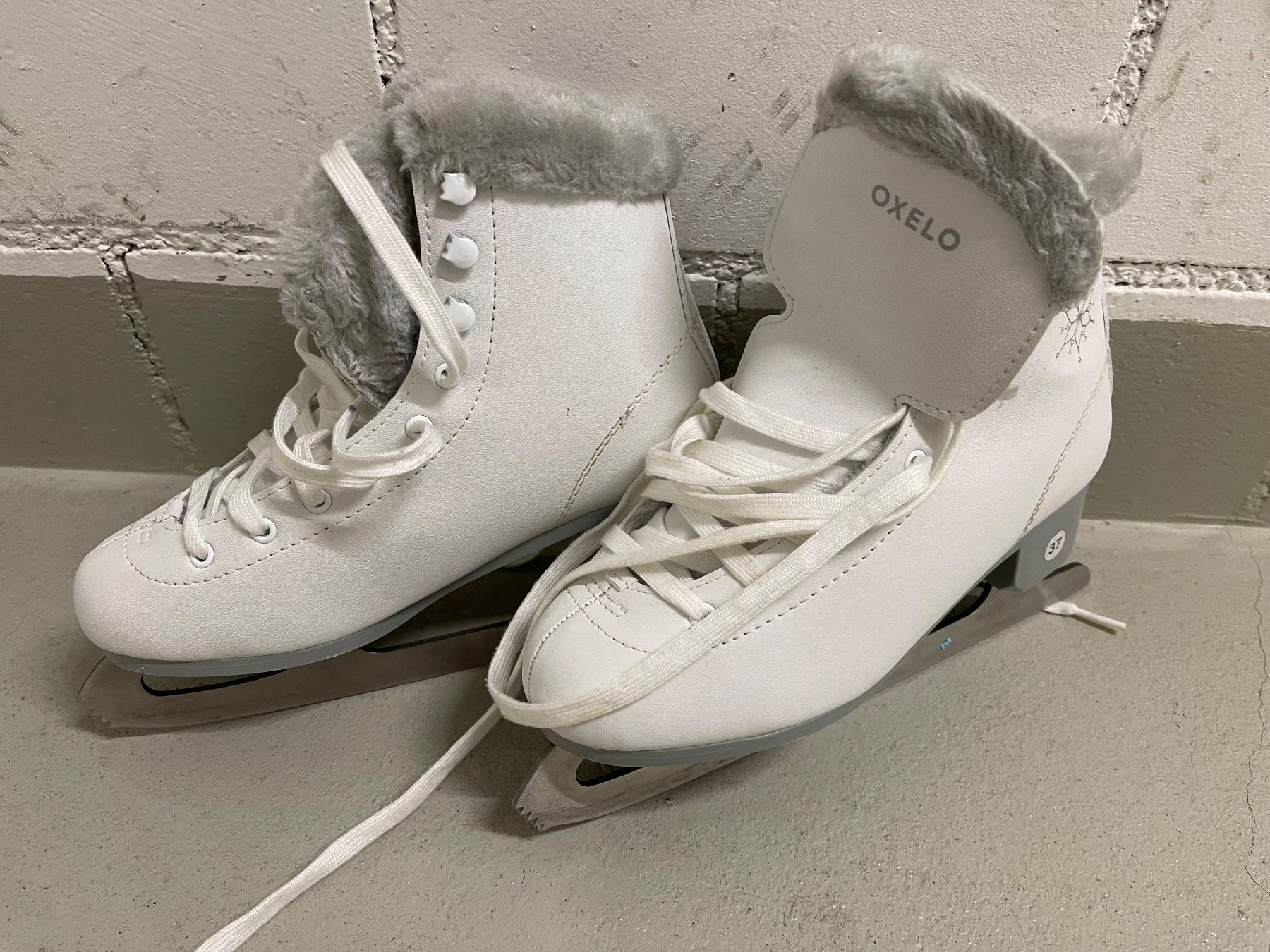 Decathlon Pattini da ghiaccio: Schlittschuhe Damen 37 – Usato da Wilen b. Wollerau venduto da Marvinh2g2 1