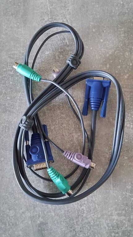 Unità & Adattatore: ServShare II KVM Switch KV221A – Usato da Berikon venduto da m1l3n 5