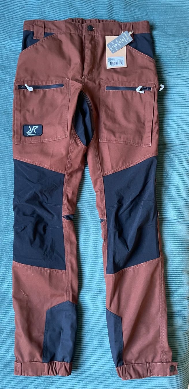 RevolutionRace Pantaloni: RevolutionRace Gr.L/40 – Nuovo (secondo la descrizione) da Meinisberg venduto da asolf