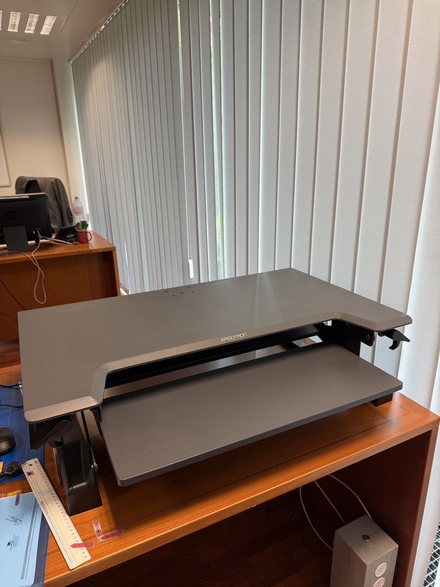 Bureaux: Ergotron Sitz-Steh-Schreibtisch WorkFit-TL – D'occasion à Bern par imamfanani 8