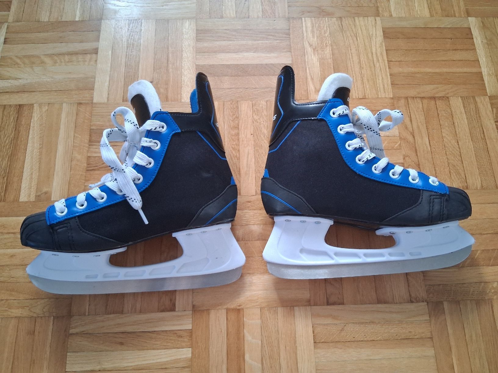 Pattini da ghiaccio: Schlittschuhe OROKS Gr. 39 – Usato da Giffers venduto da Juanita04 3